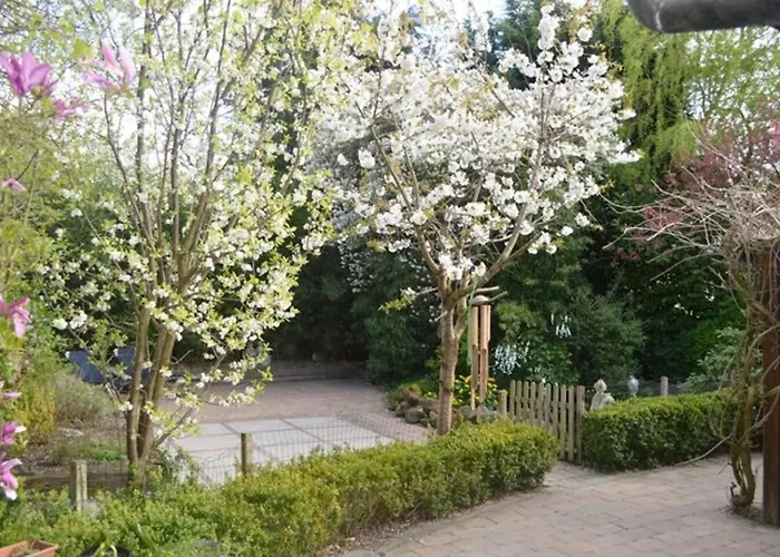 Balistyle Incl Jacuzzi Near Amsterdam And Schiphol 펜션 Vijfhuizen